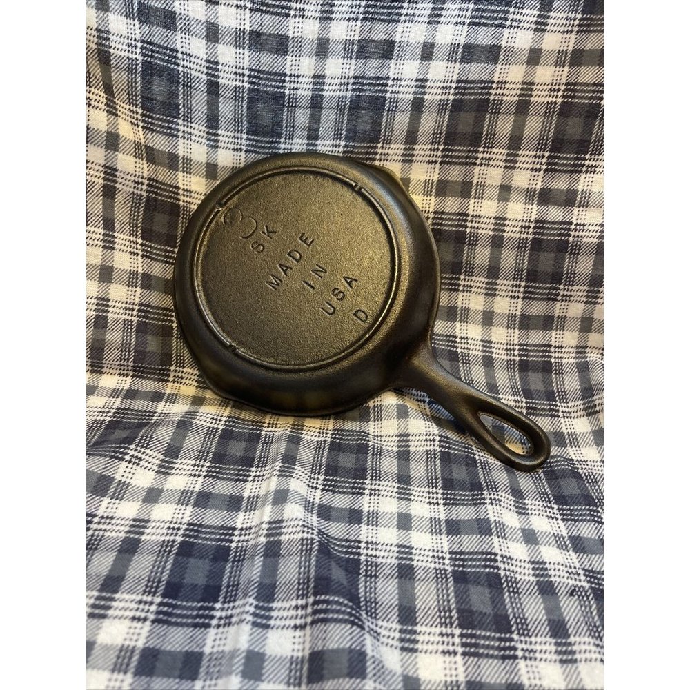 Vintage #3 3 Notch Lodge Made In USA 1965-92 Recently Seasoned cast iron